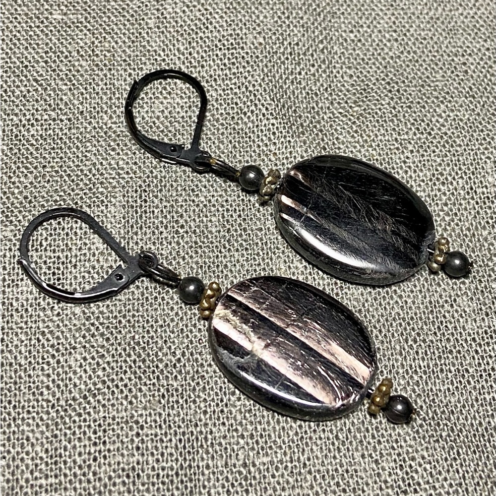 Hypersthene Oval Gemstone Earrings - Picture 4 of 4